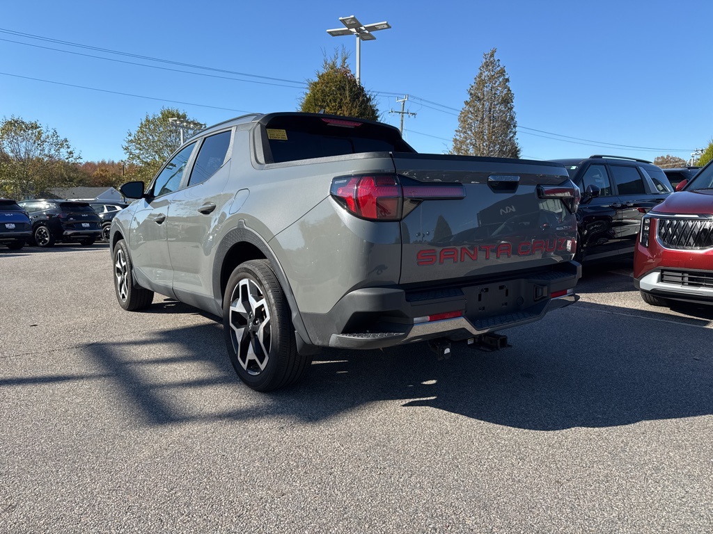 2022 Hyundai Santa Cruz Limited photo 2