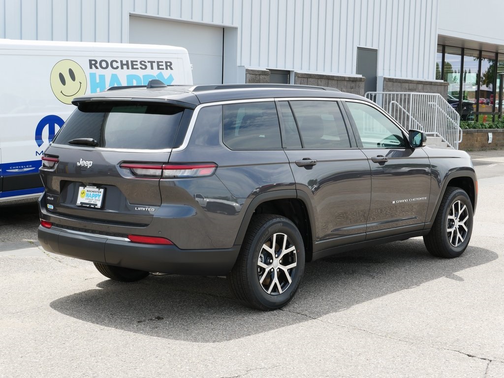 2025 Jeep Grand Cherokee Limited photo 2