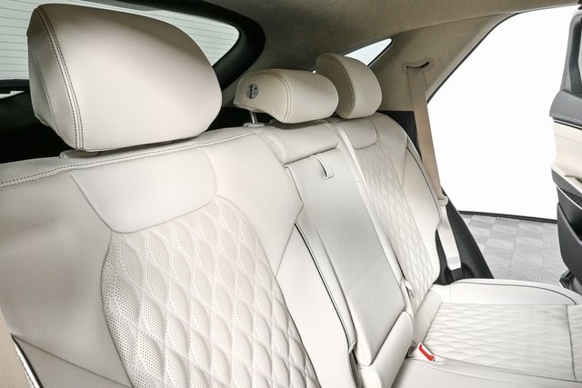 2024 Genesis GV70 3.5T Sport Prestige photo 4