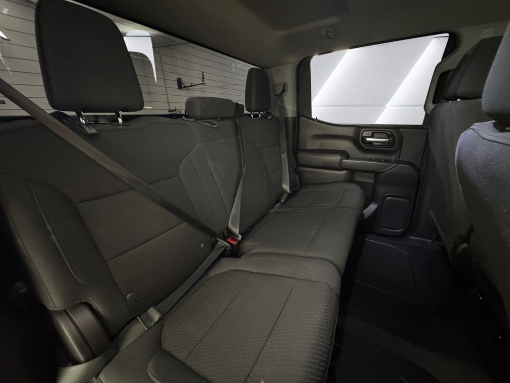 2020 Chevrolet Silverado 1500 Custom photo 15