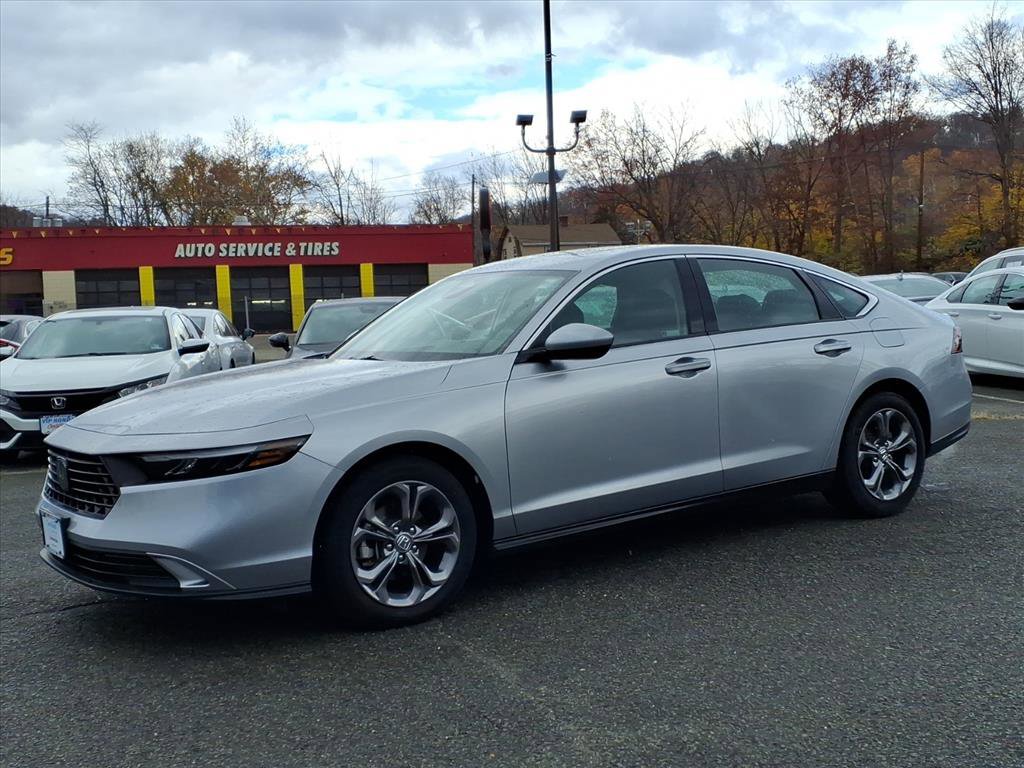 2024 Honda Accord 1.5T EX photo 2