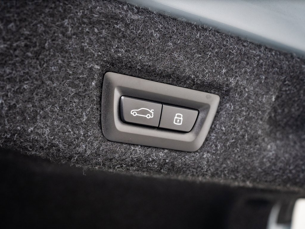 2026 Bmw 550e 550e xDrive photo 31
