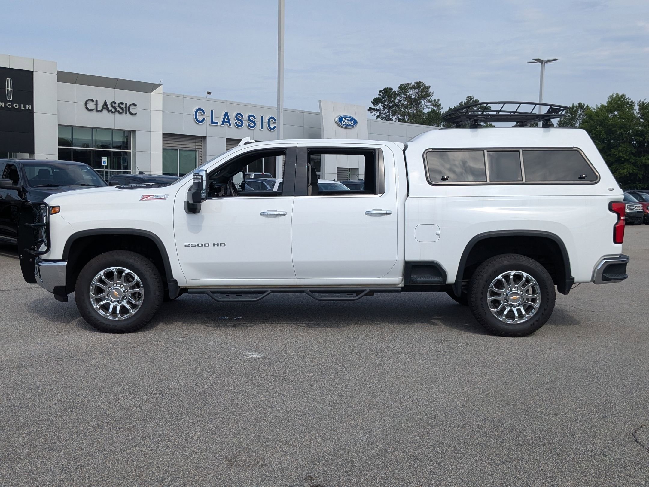 2024 Chevrolet Silverado 2500HD LTZ photo 8