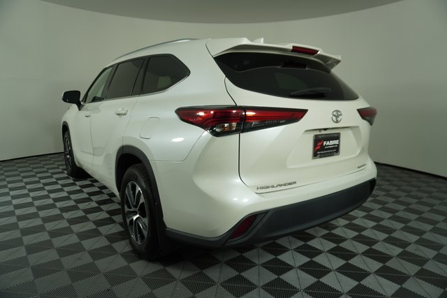 2020 Toyota Highlander XLE photo 5
