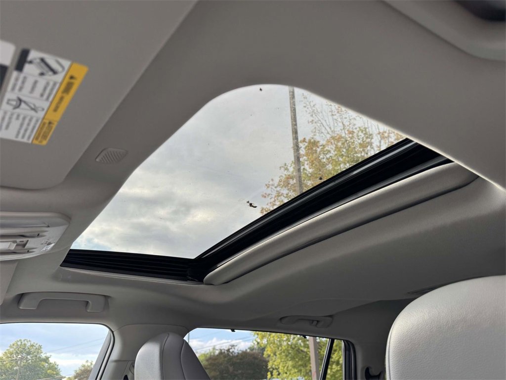 2021 Toyota Highlander Hybrid XLE photo 19