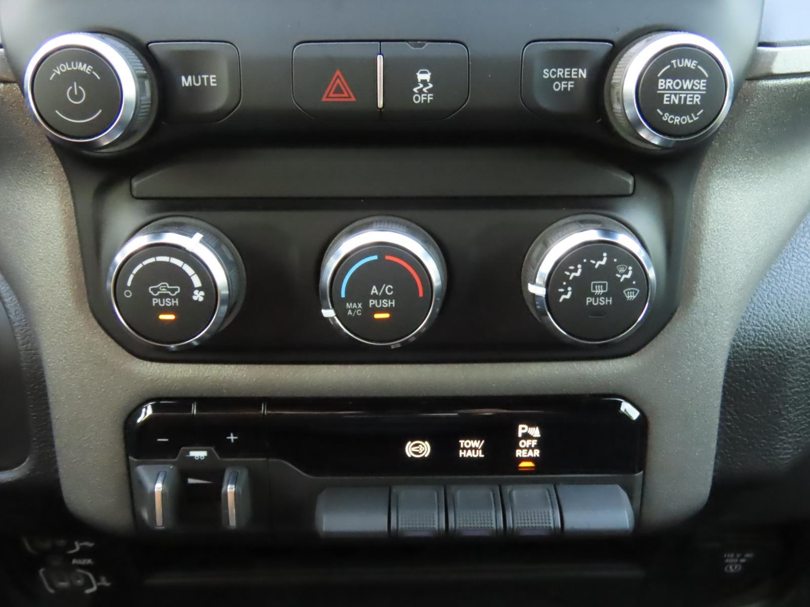 2024 Ram 2500 Tradesman photo 30