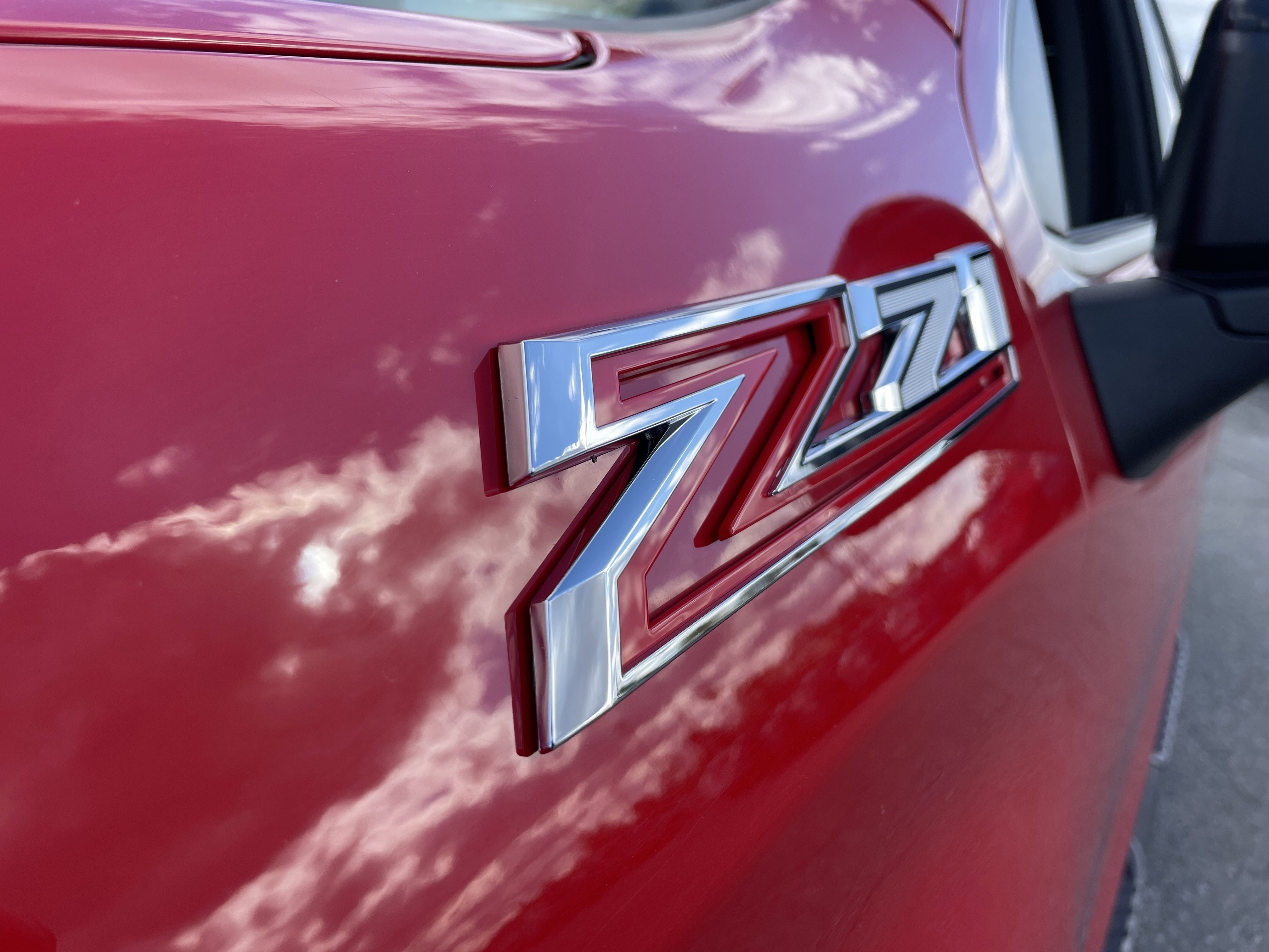 2021 Chevrolet Silverado 1500 LT Trail Boss photo 2