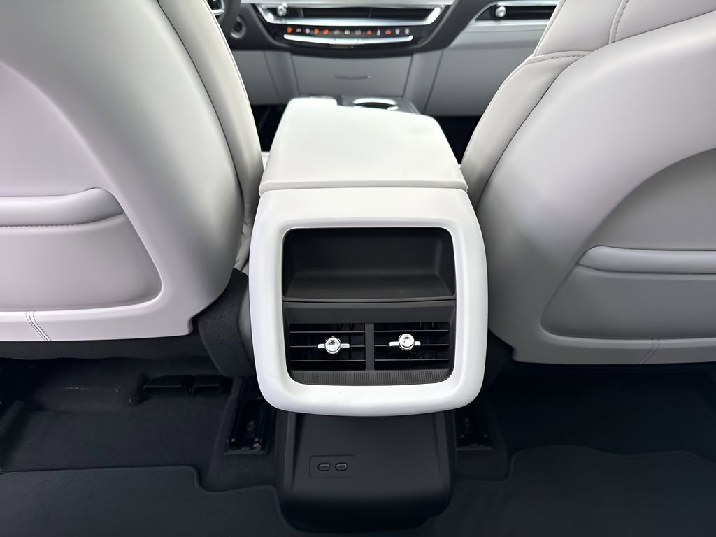 2025 Cadillac Lyriq Sport photo 37