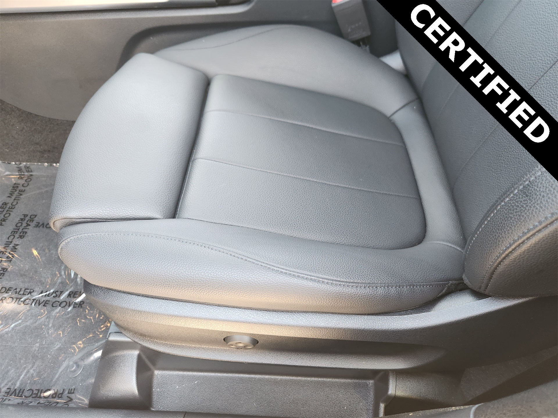 2025 Mercedes Benz GLB 250 photo 22