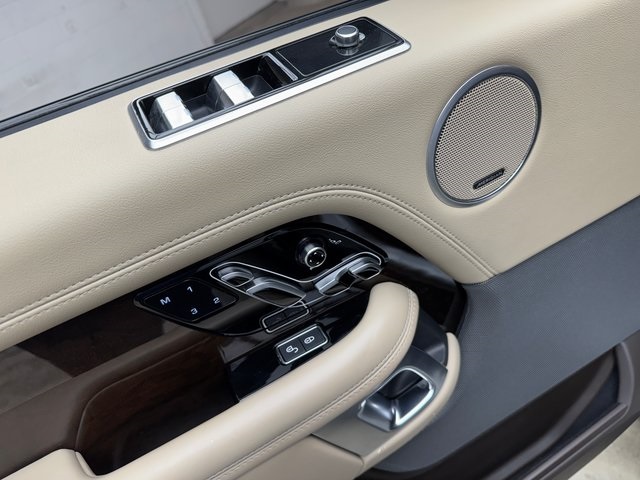 2020 Land Rover Range Rover SuperCharged photo 11
