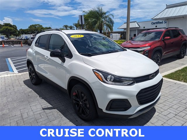 Used 2022 Chevrolet Trax LT with VIN KL7CJPSM3NB547243 for sale in Lauderhill, FL