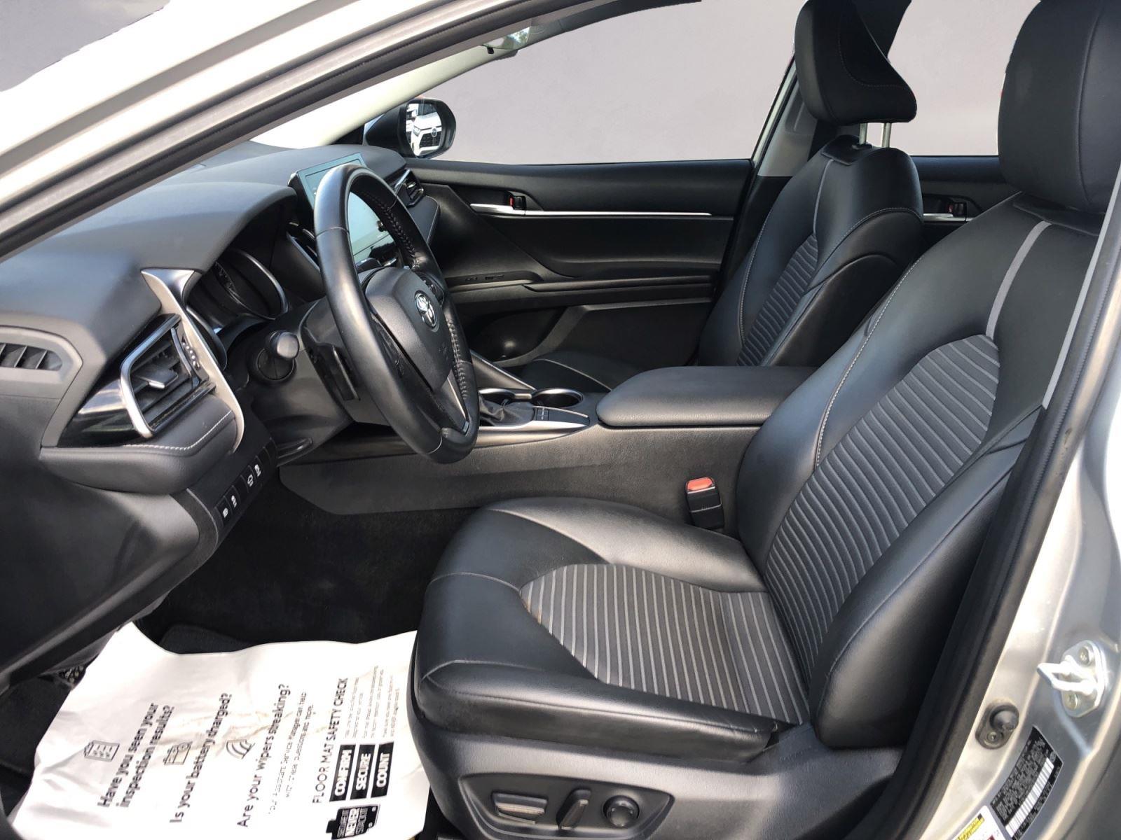 2023 Toyota Camry Hybrid SE photo 9