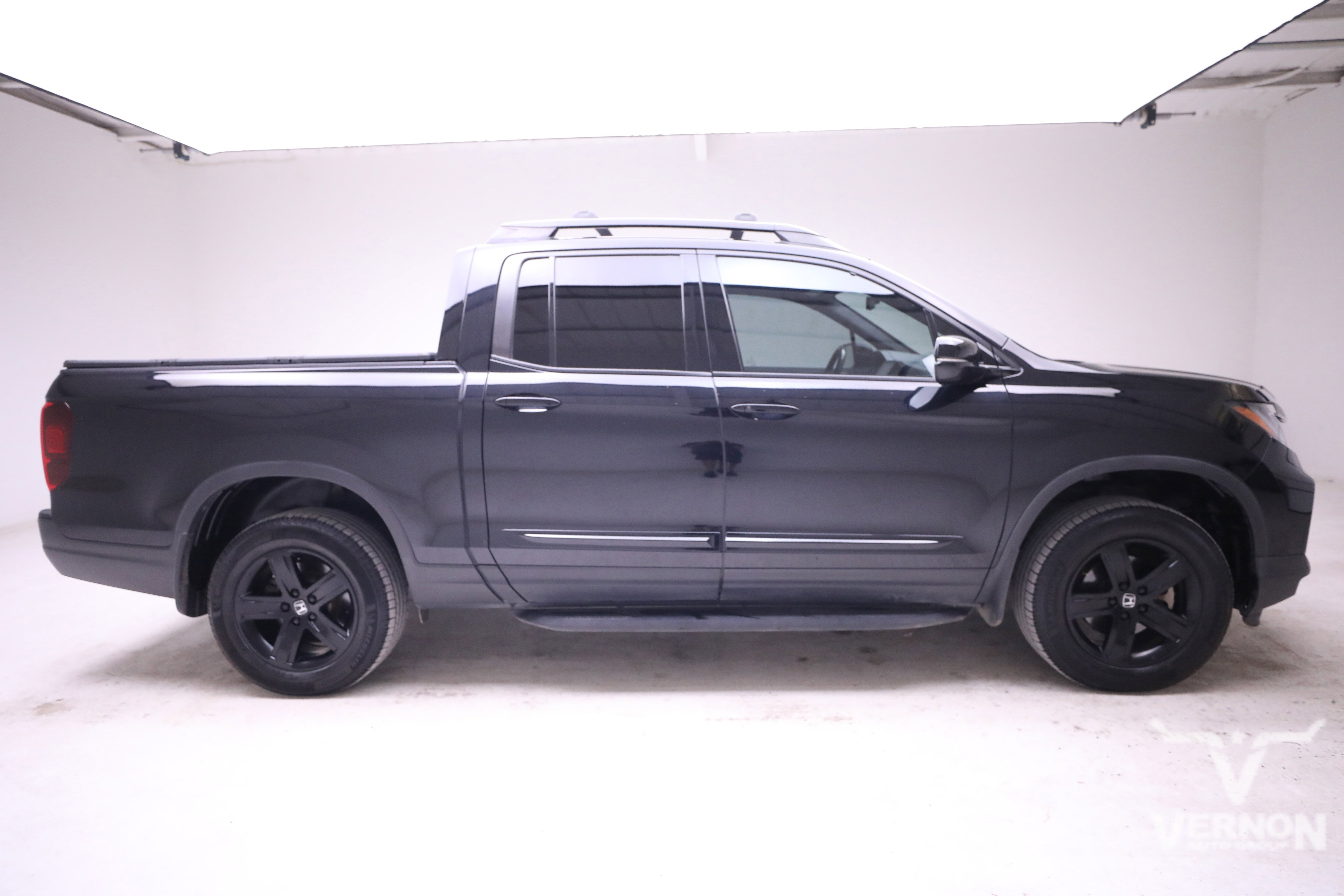 2022 Honda Ridgeline Black Edition photo 3