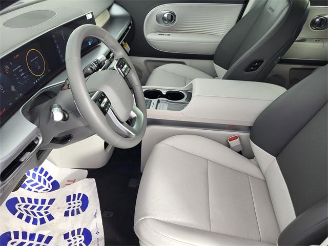 2026 Hyundai Ioniq SE photo 9