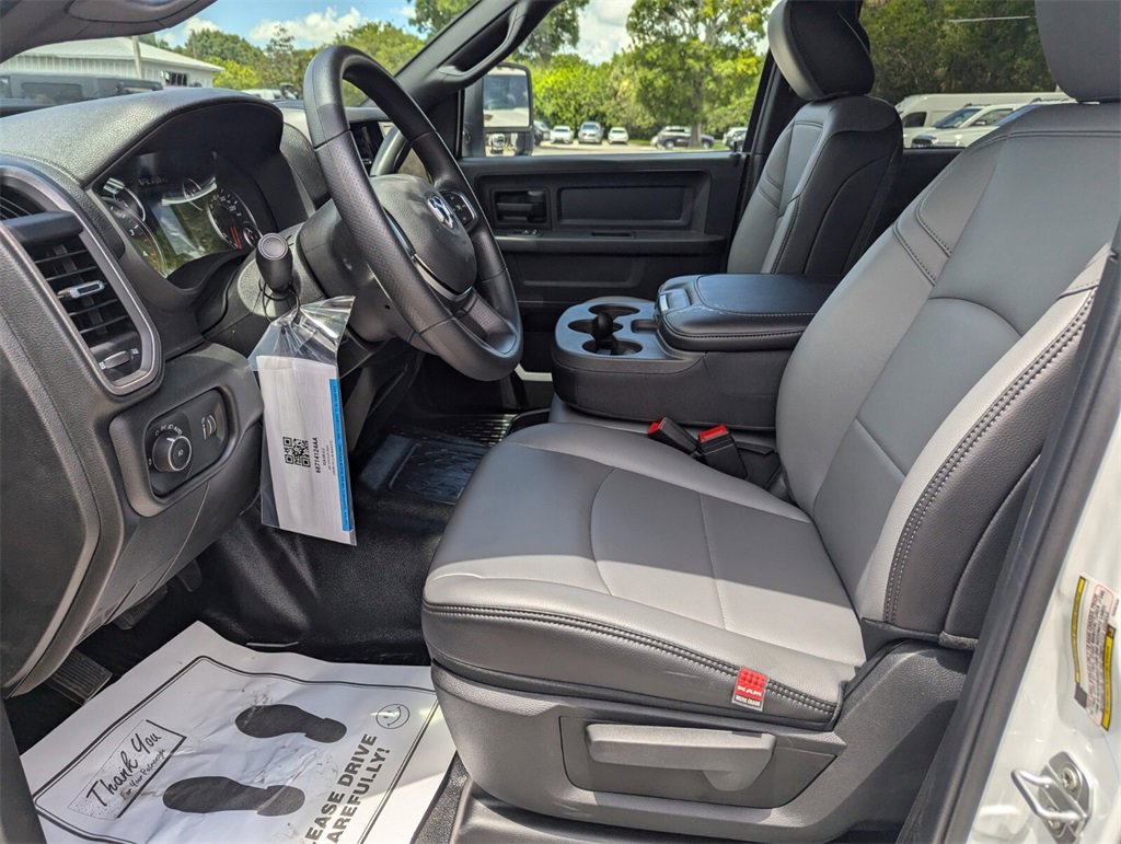 2025 Ram 5500 Tradesman photo 12