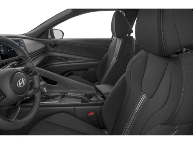 2025 Hyundai Elantra SEL Sport photo 19