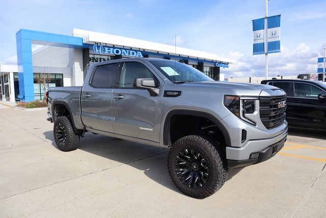 2026 GMC Sierra 1500 Elevation's photo