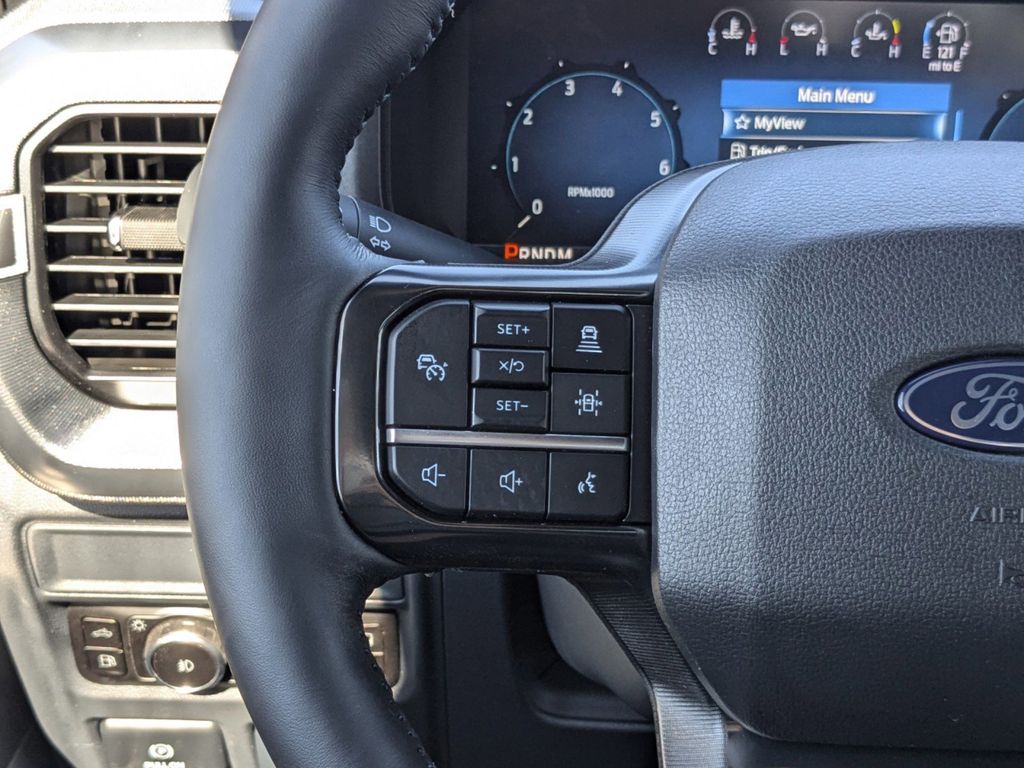 2025 Ford F-150 Platinum photo 23