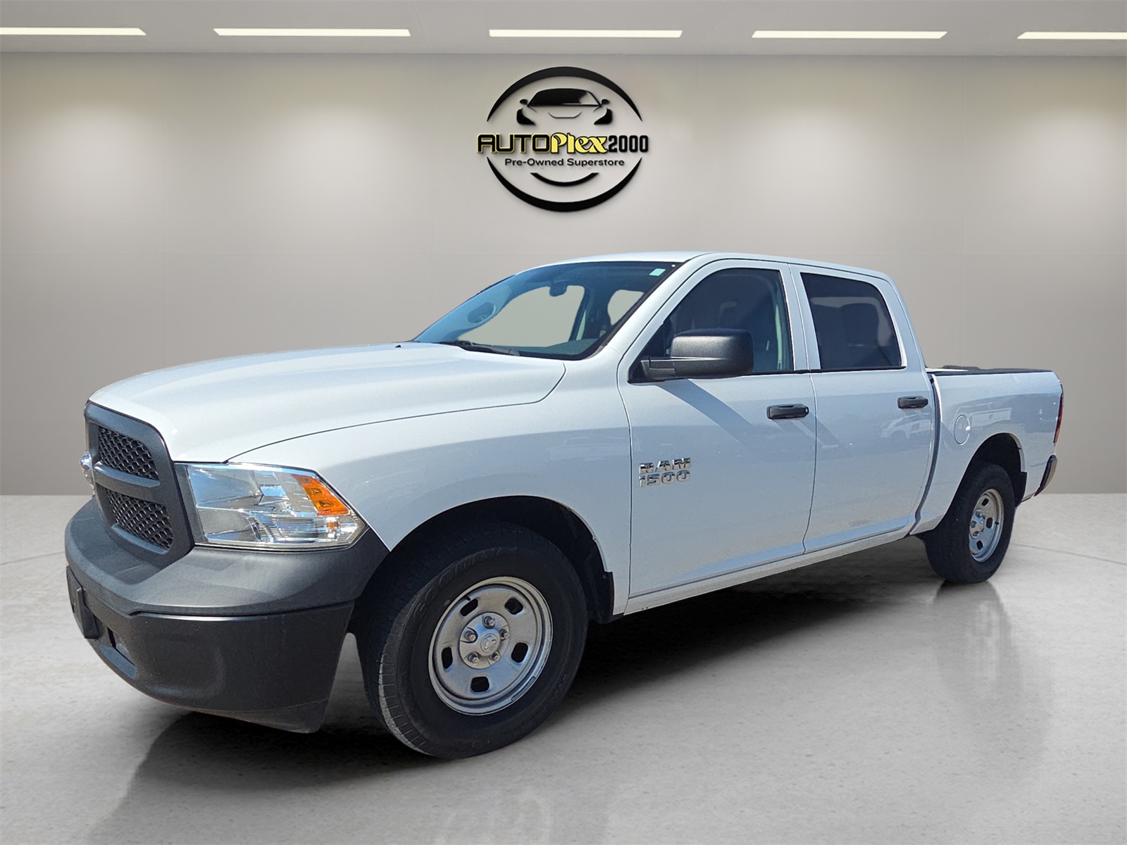2018 Ram 1500 Tradesman photo 3
