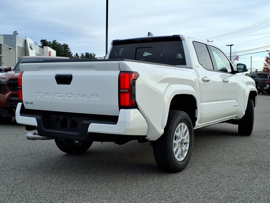 2025 Toyota Tacoma SR5 4x4 Double Cab photo 4