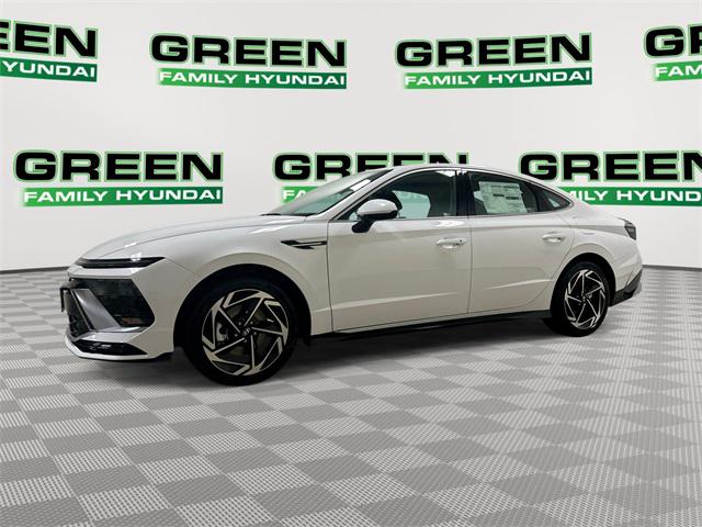 2026 Hyundai Sonata SEL's photo