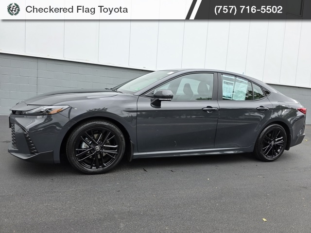 2025 Toyota Camry SE photo 2
