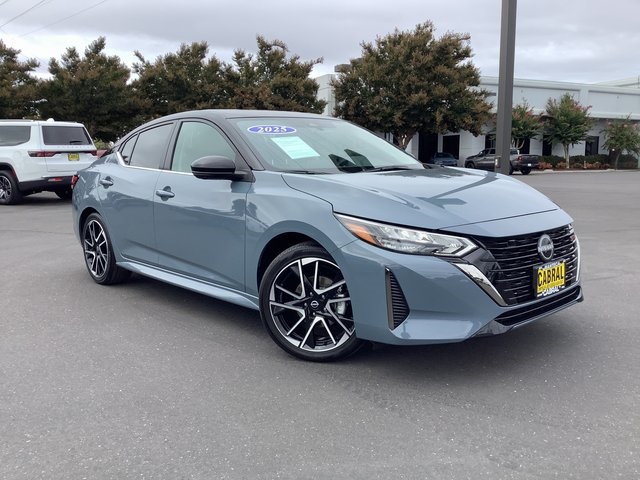2025 Nissan Sentra SR photo 2