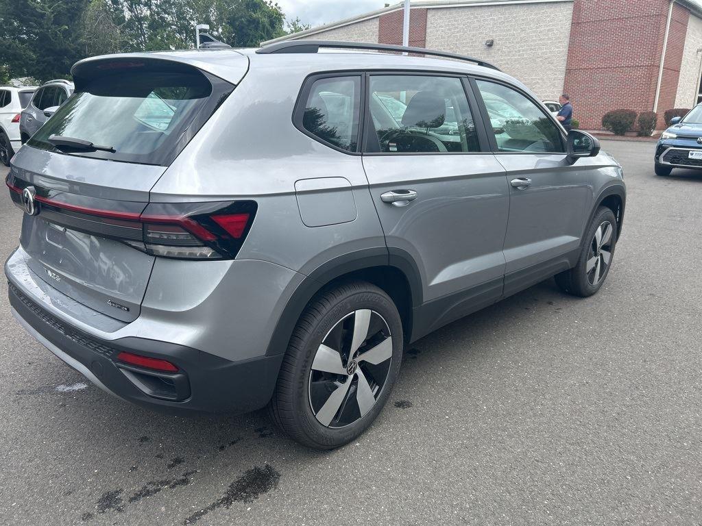 2025 Volkswagen Taos S photo 3