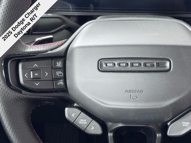 2025 Toyota RAV4 LE photo 23