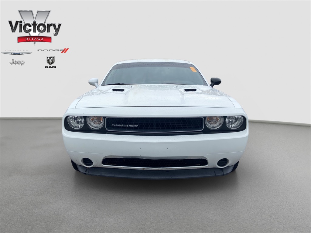 Used 2013 Dodge Challenger SXT with VIN 2C3CDYAG8DH649532 for sale in Kansas City