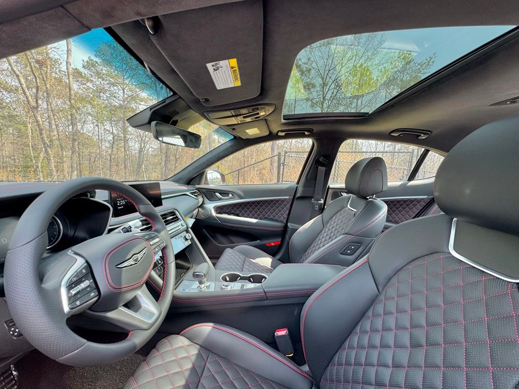 2025 Genesis G70 3.3T Sport Advanced photo 19