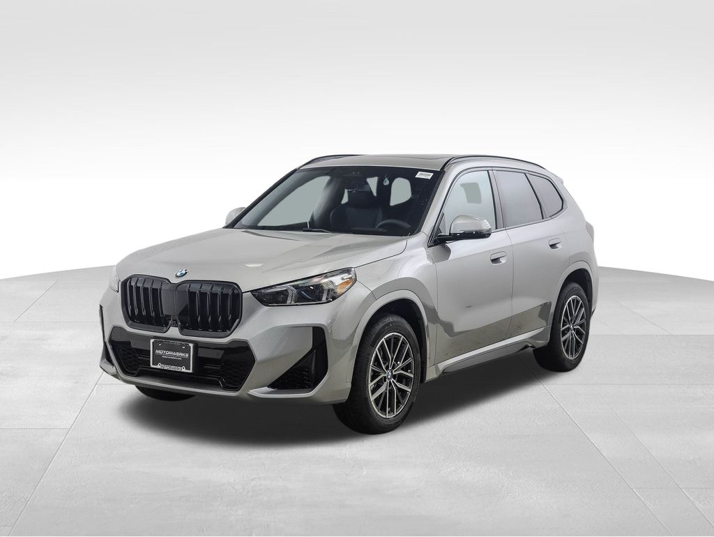 2026 BMW X1 28i's photo