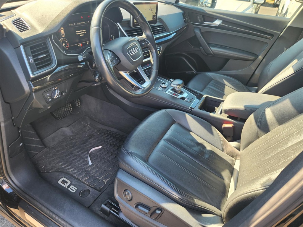 2020 Audi Q5 45 Premium Plus photo 12