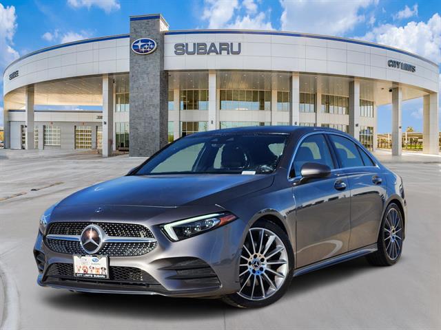 2019 Mercedes-Benz A-Class A220's photo