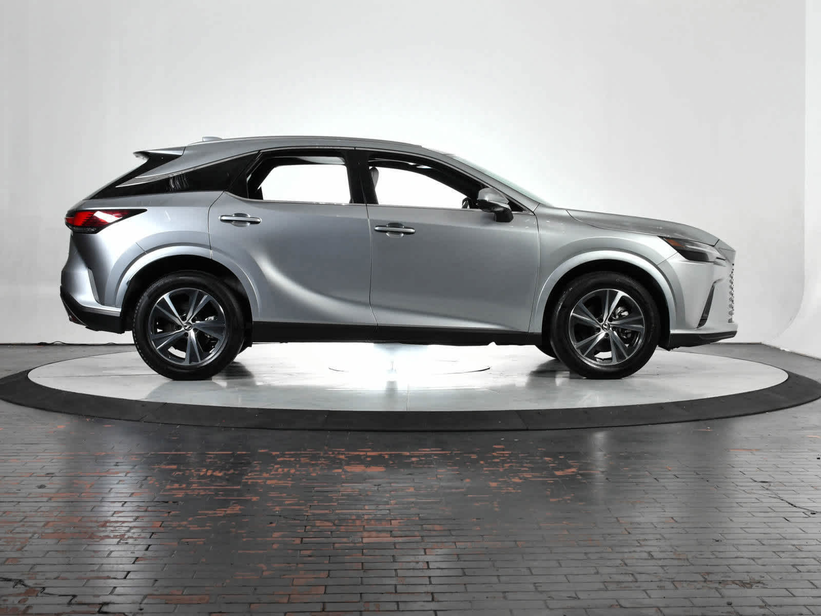 Image 7 of Pre-Owned 2024 Lexus RX Premium FWD Sport Utility