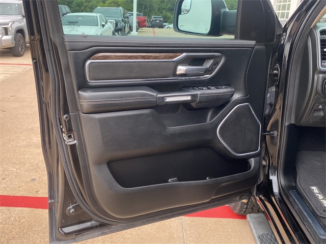 2019 Ram 1500 Laramie photo 15