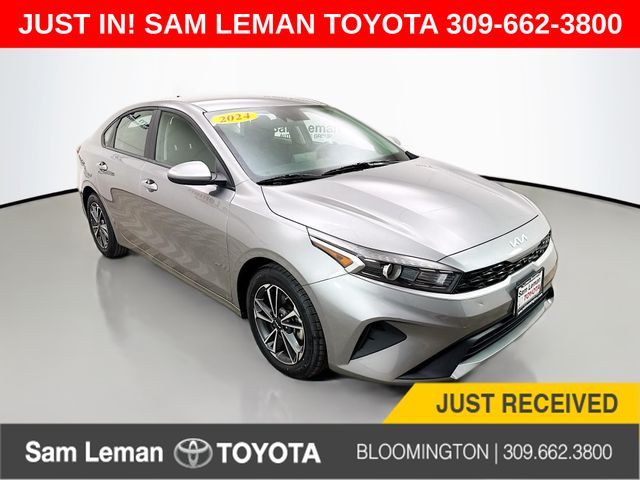 2024 Kia Forte LXS's photo