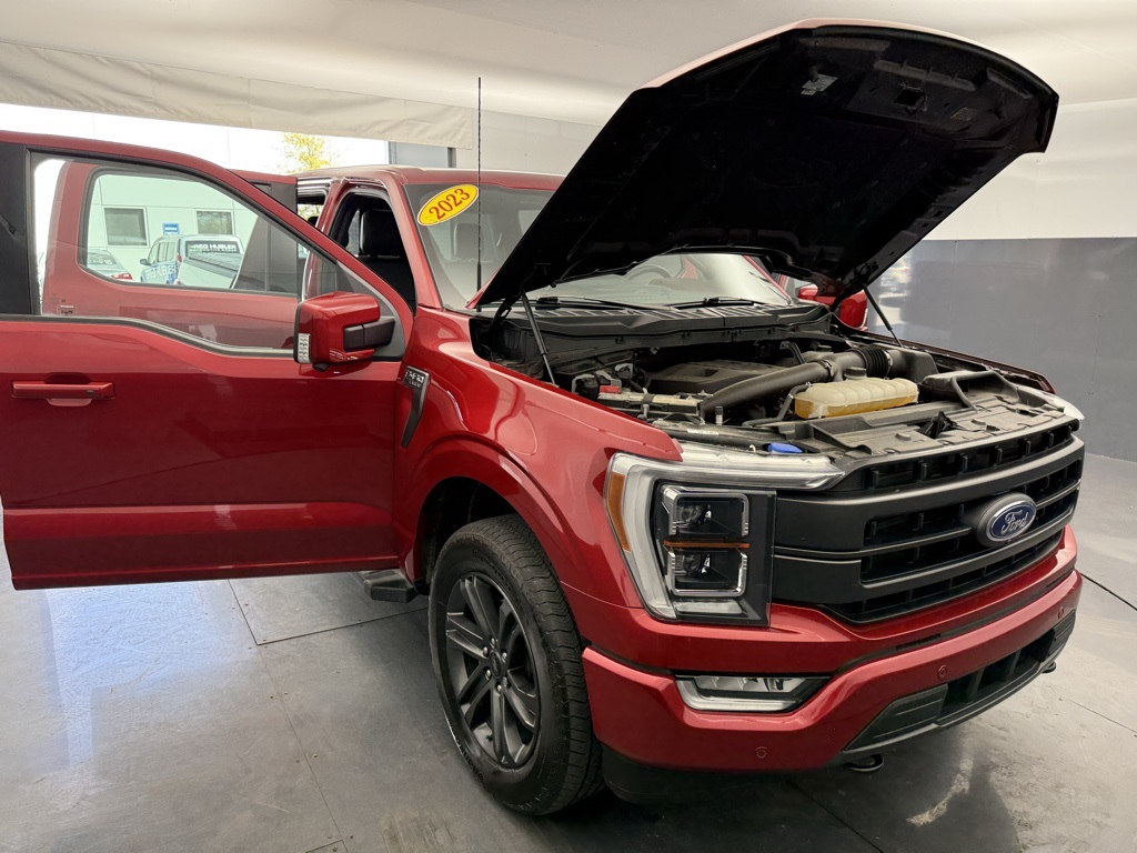 2023 Ford F-150 Lariat photo 9