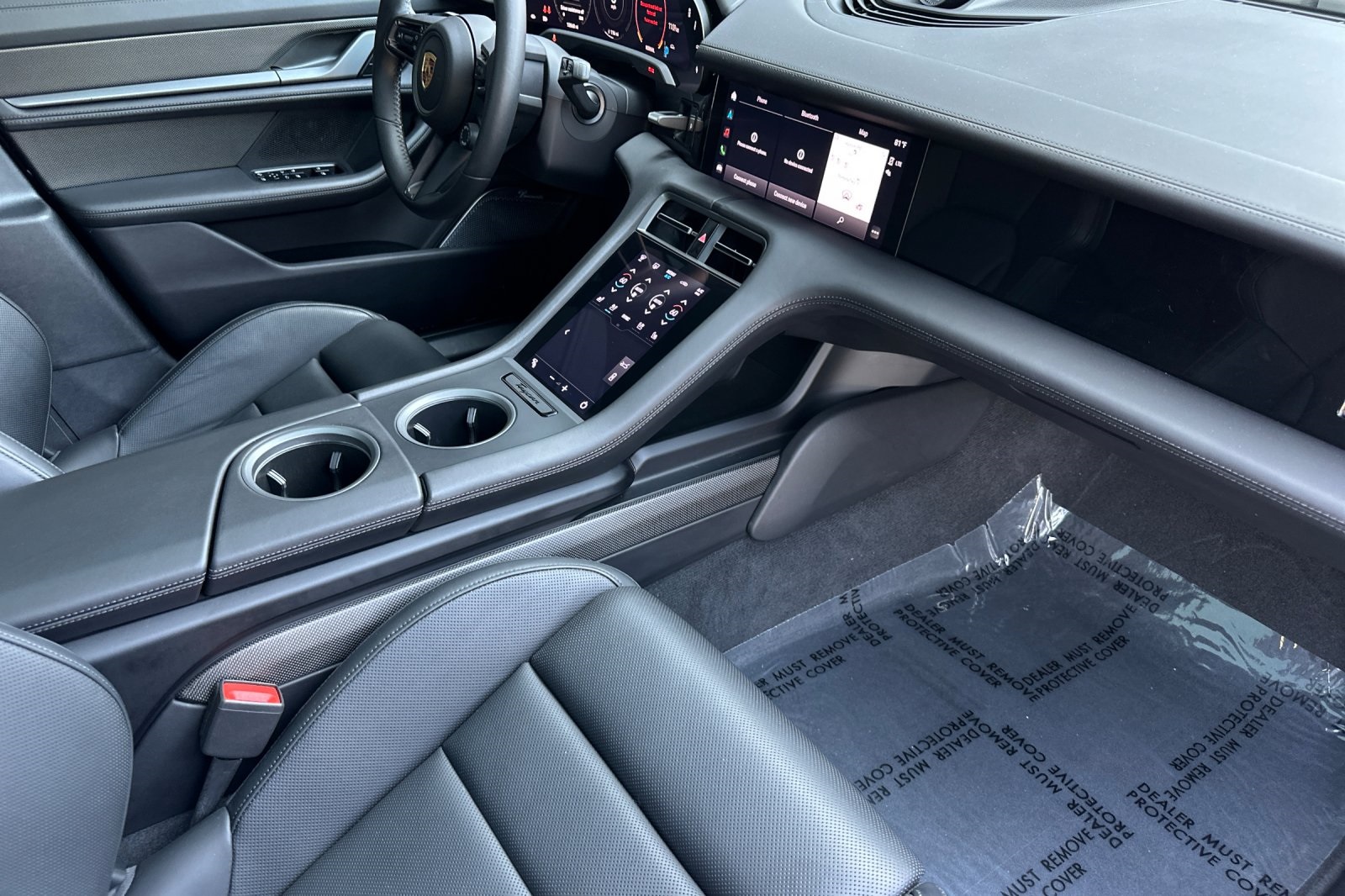 2021 Porsche Taycan Turbo S photo 16
