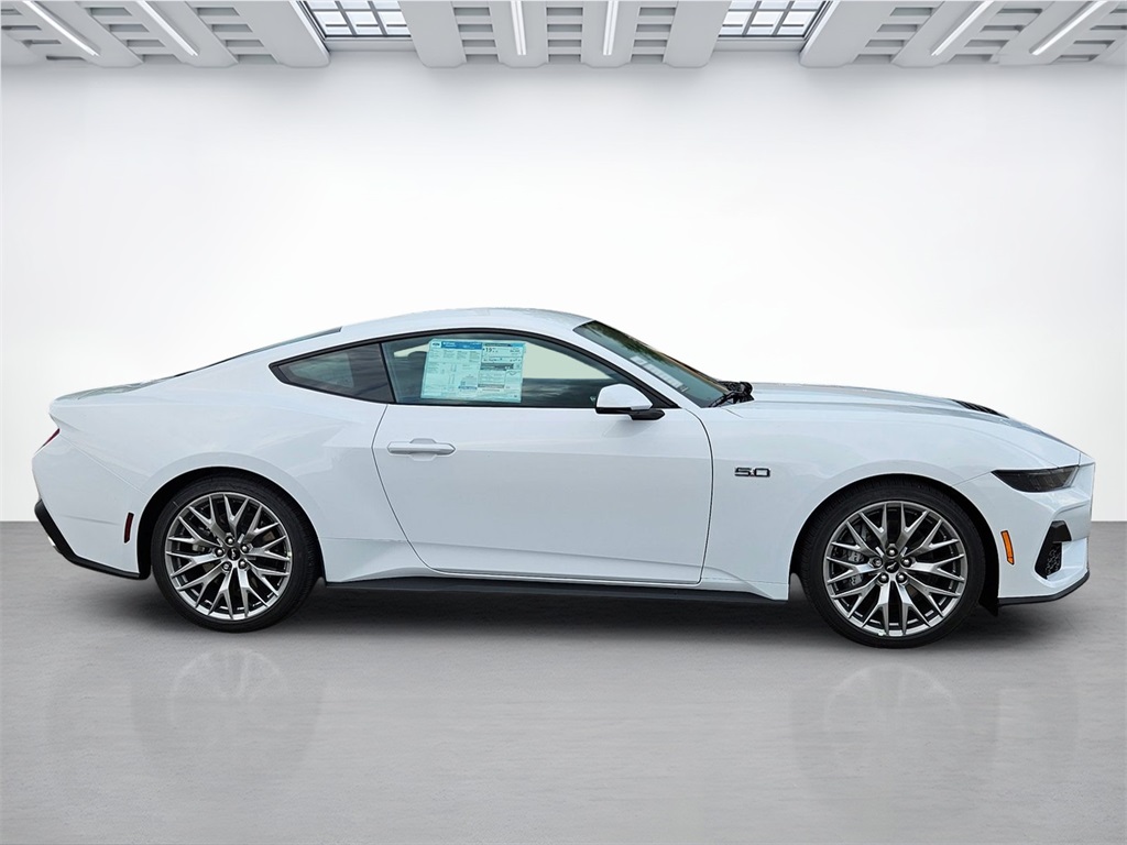 2025 Ford Mustang GT Premium photo 4