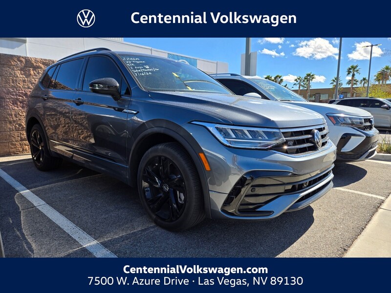 2023 Volkswagen Tiguan SE R-LINE BLACK