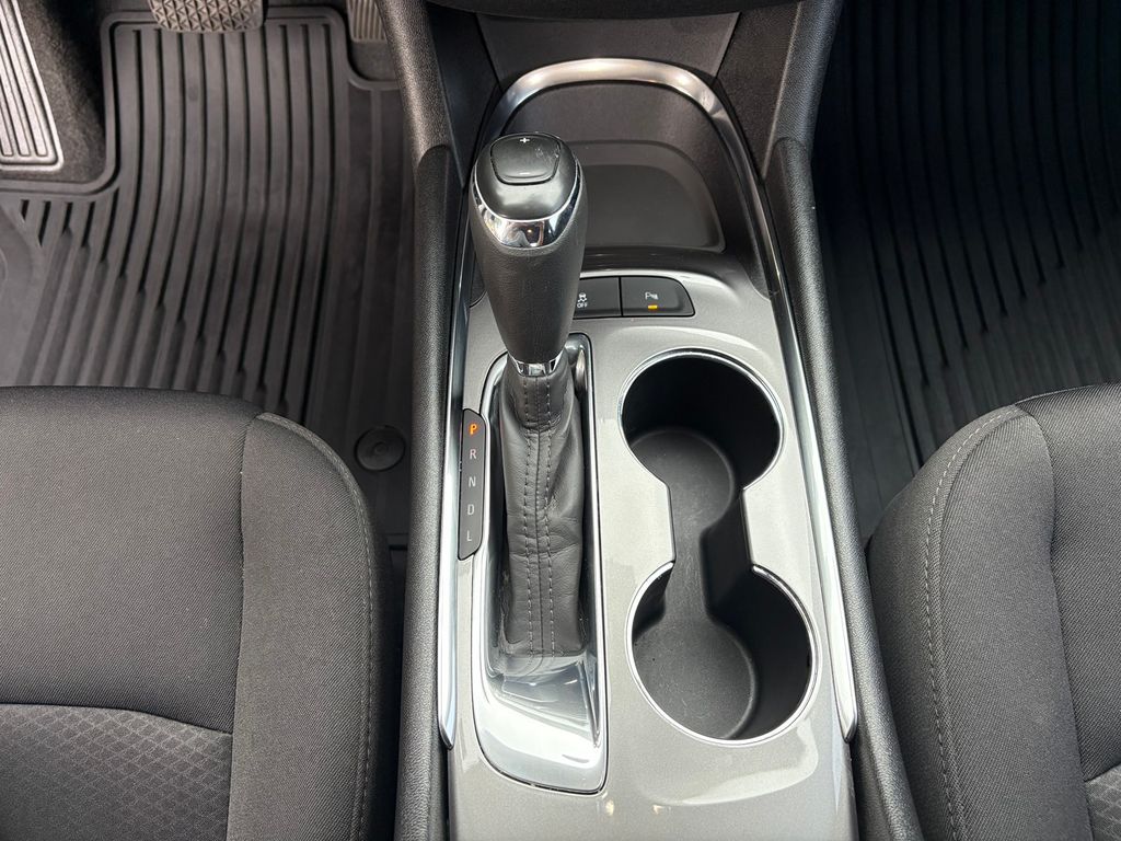 2020 Chevrolet Malibu LS photo 18