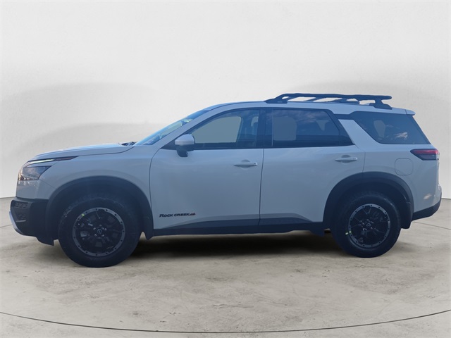 2025 Nissan Pathfinder Rock Creek photo 2