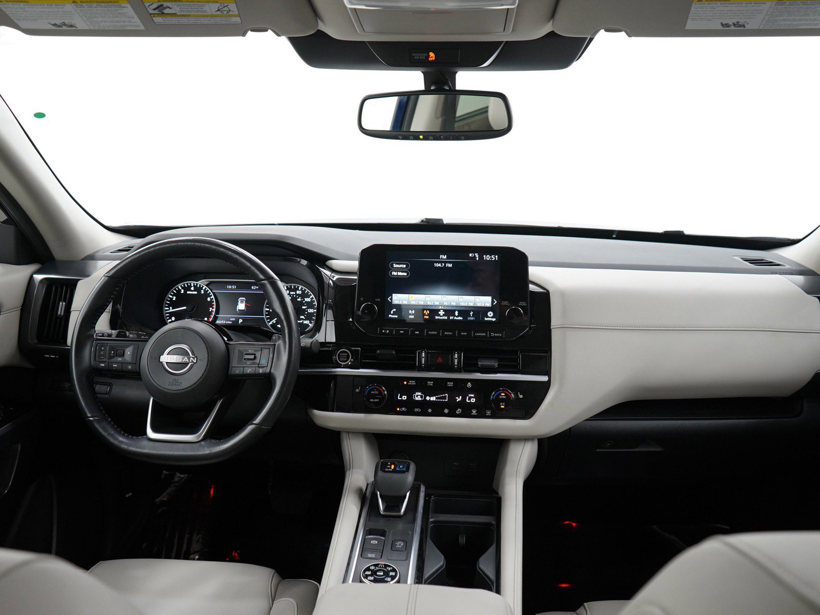 2022 Nissan Pathfinder SL photo 12