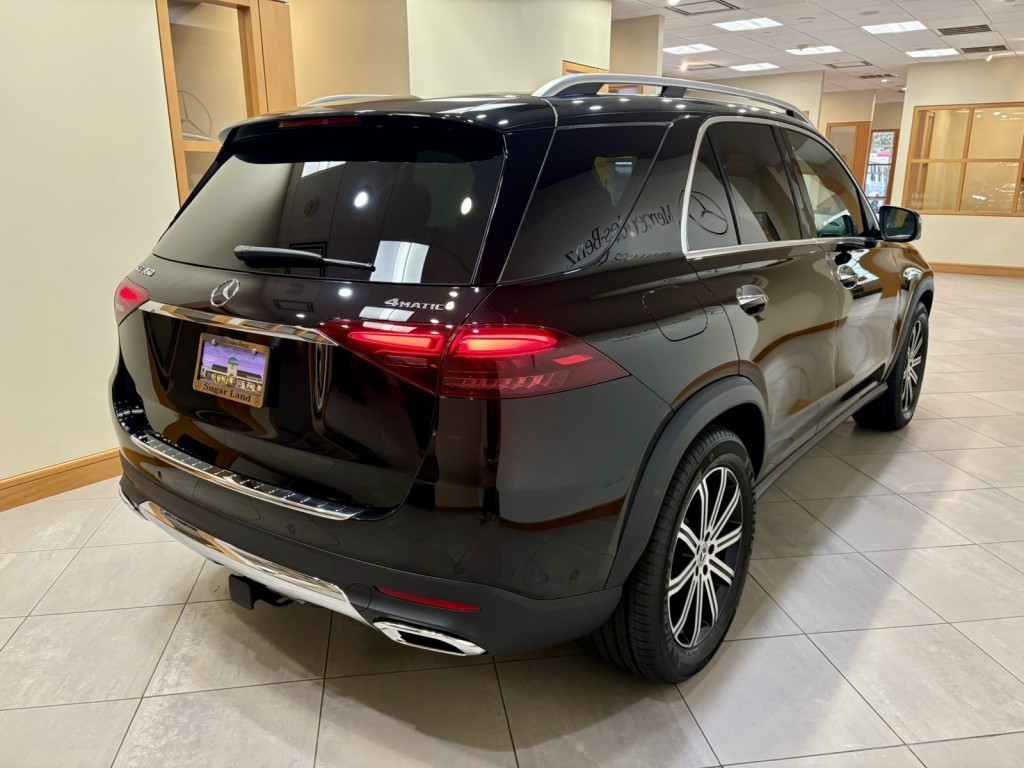 2026 Mercedes Benz GLE 350 4MATIC photo 4