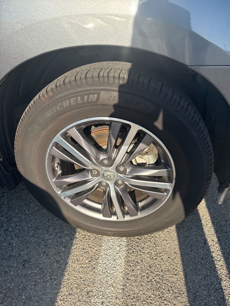 2016 Infiniti QX60 Base photo 3