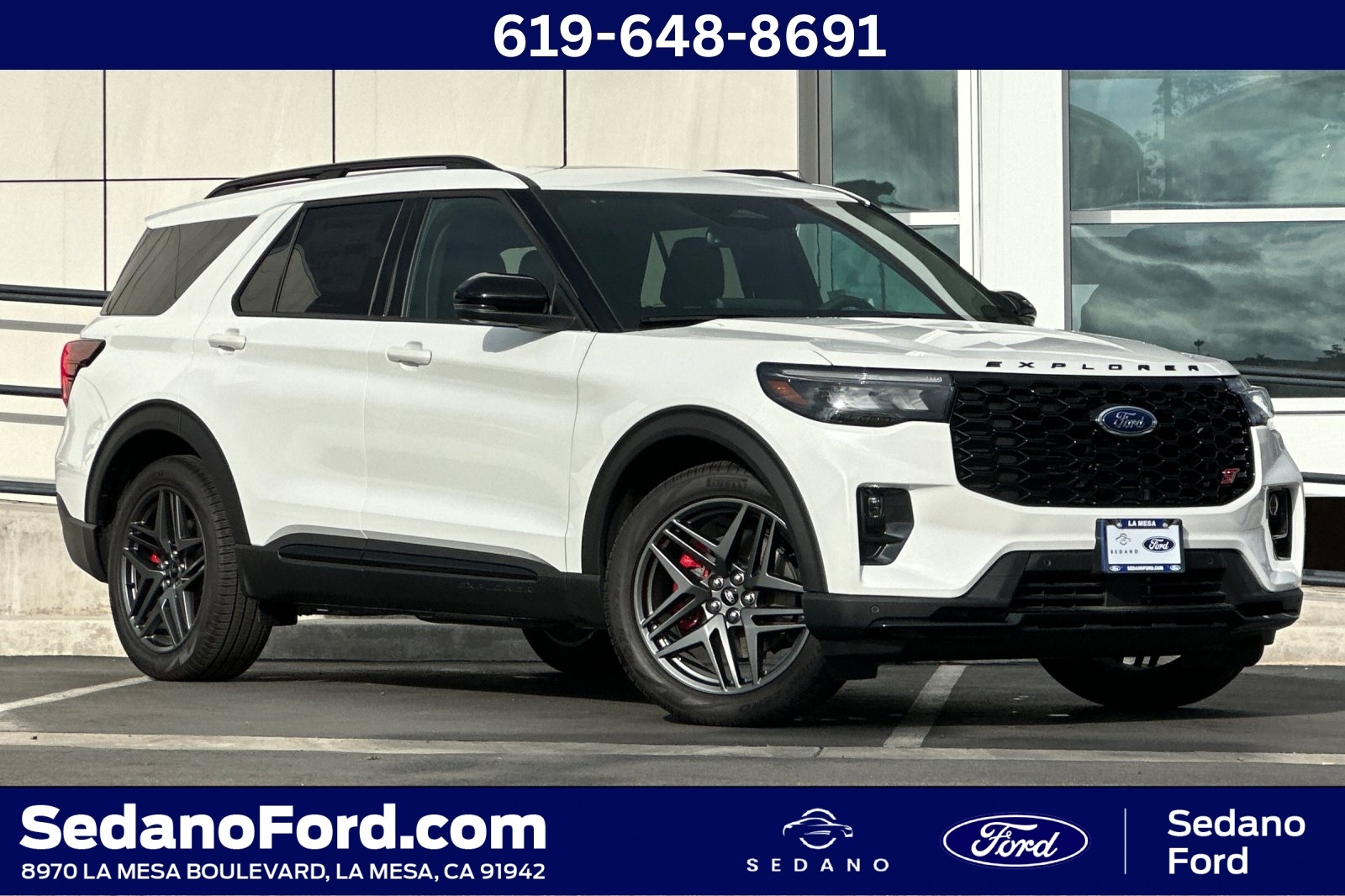 2025 Ford Explorer ST's photo