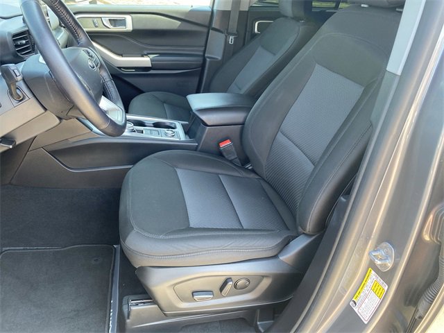 2022 Ford Explorer XLT photo 8
