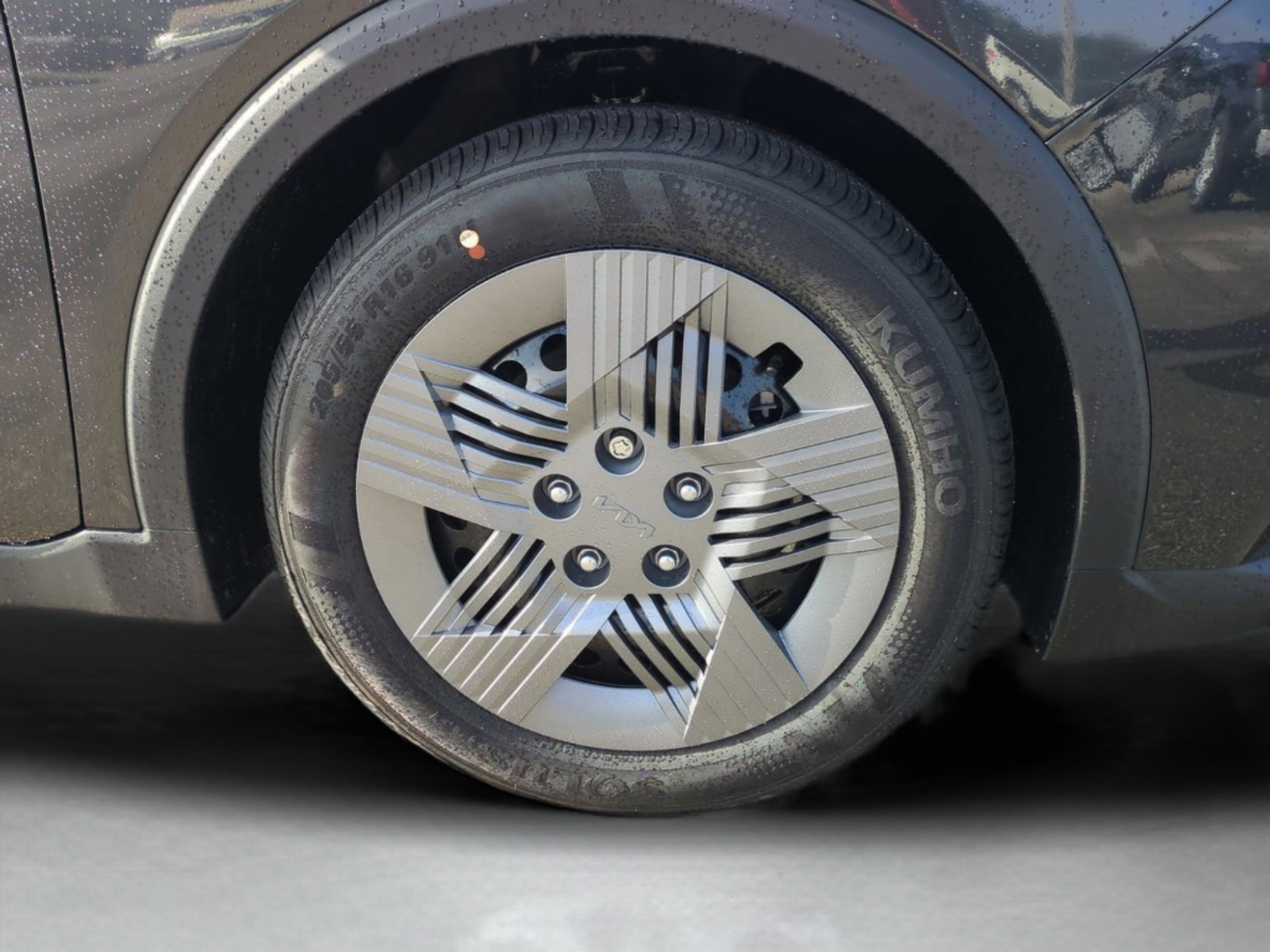 2025 Kia K4 LX photo 9