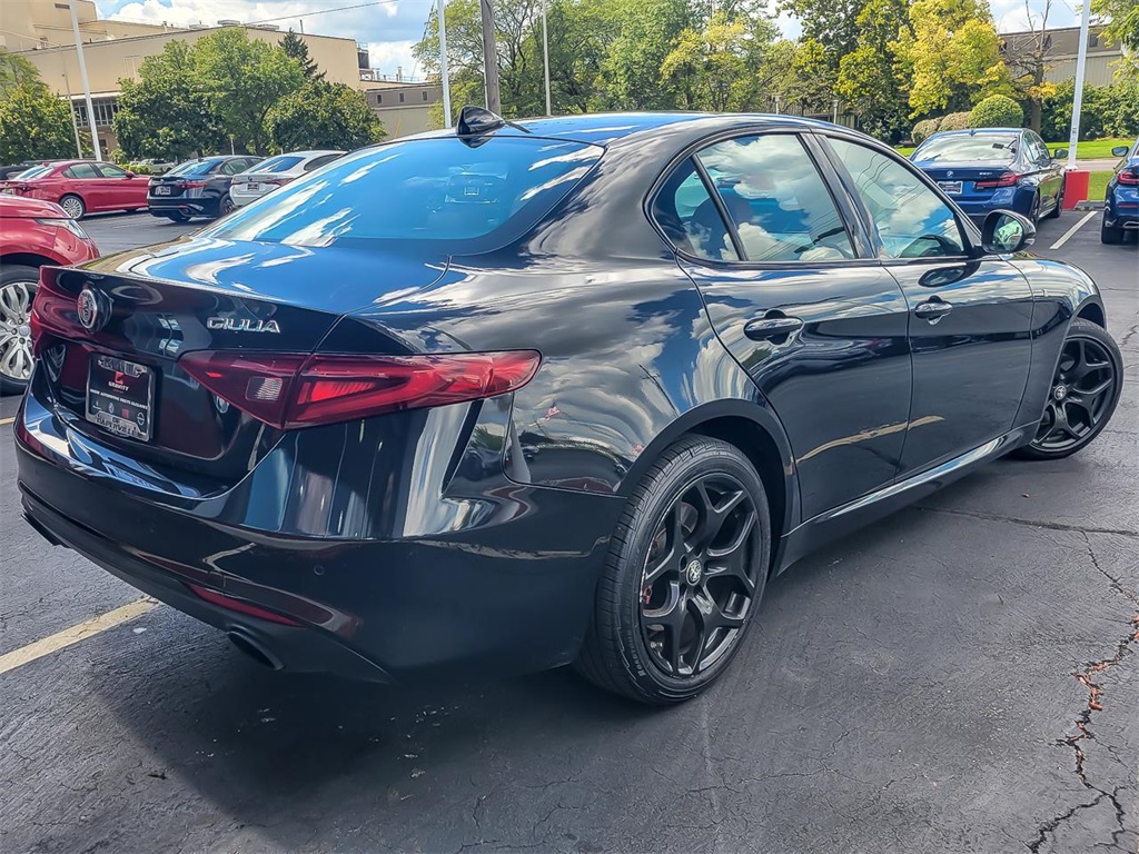 2023 Alfa Romeo Giulia Ti photo 6